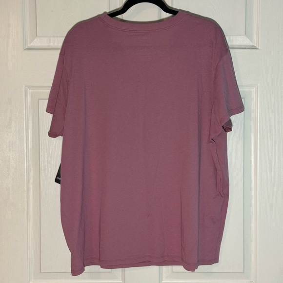 NWT classic fit strawberry Torrid tee - Picture 5 of 5